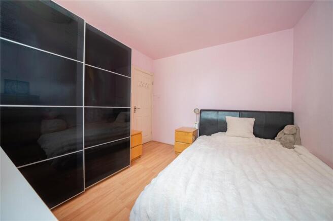 3 bed Semi-Detached for sale Image 6
