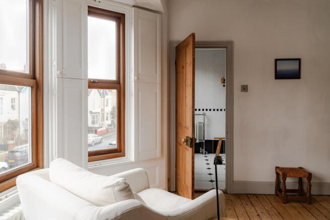 262662 - 33 Emerald Street 72.jpg