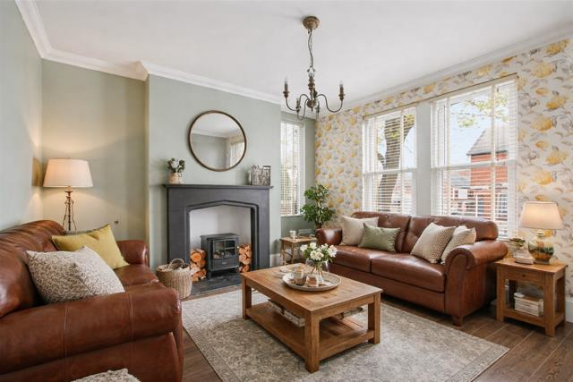 173 Little - family room 2.png
