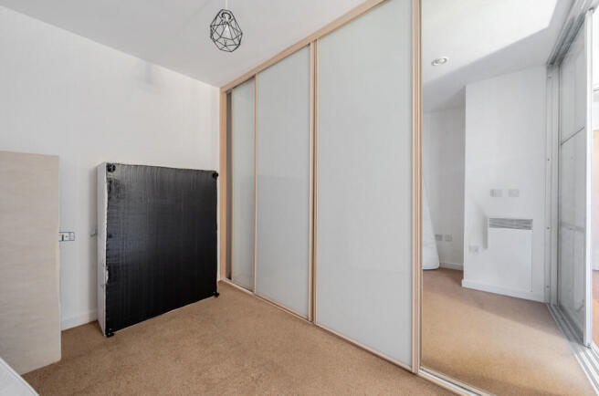 1 bed Flat for sale Image 6