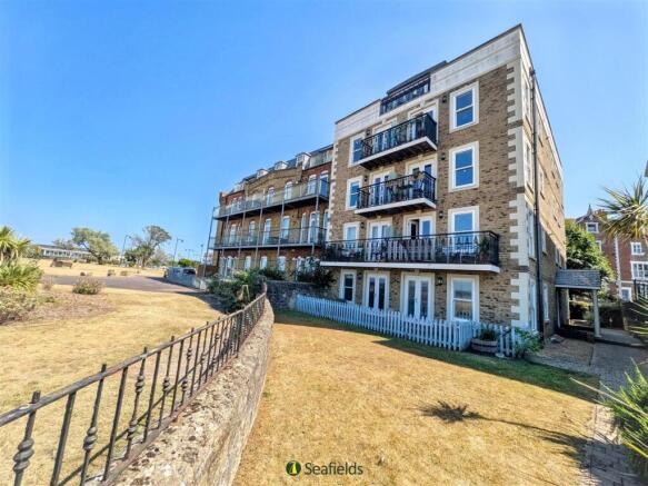 Pier View Court - Sea Side