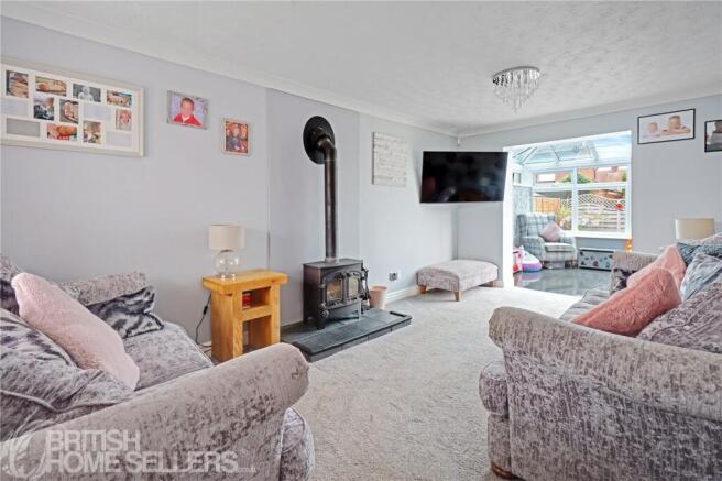 4 bed Detached for sale Image 6