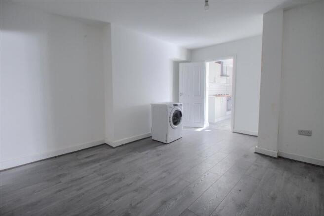 3 bed Terraced for sale Image 6