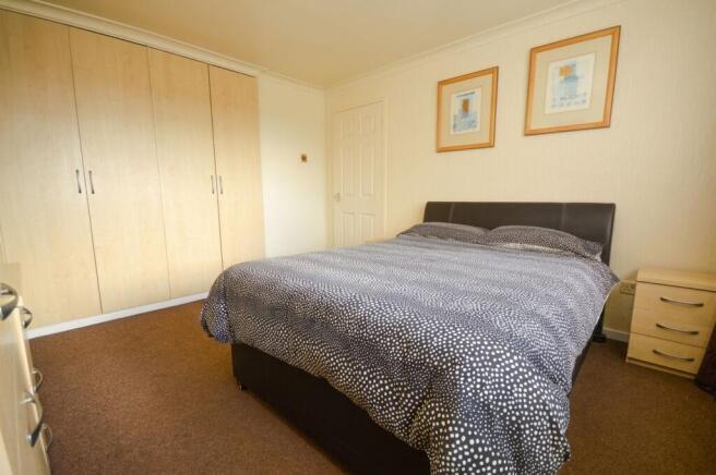 3 bed Terraced for sale Image 10