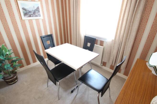 Dining/Bedroom