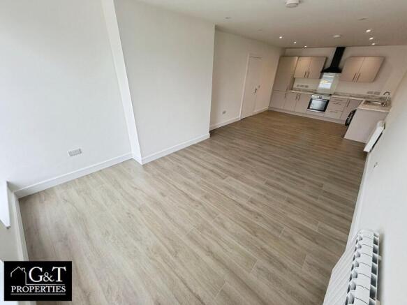 LOUNGE / KITCHEN