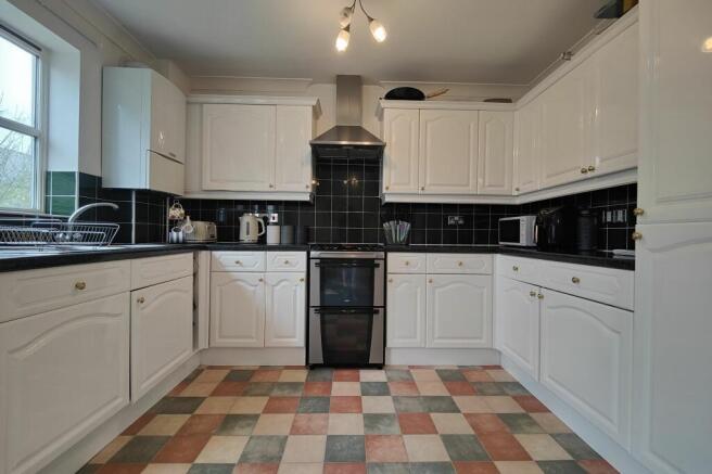 Light, bright kitchen