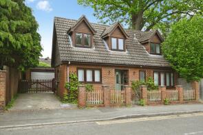 45, Kings Road, Crowthorne RG45 7BG