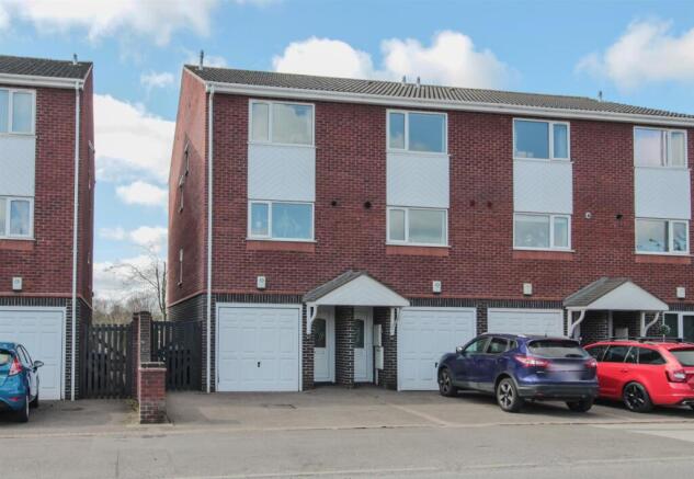 3-bed house on Gedling Road, Arnold, Nottingham, £225,000