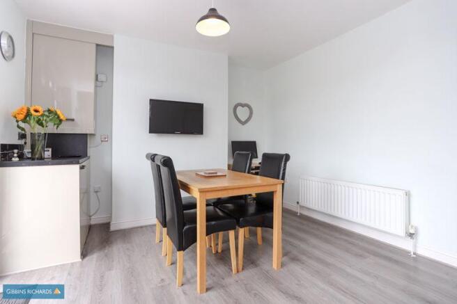 Kitchen/Dining...