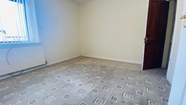2 bed House to rent Image 5