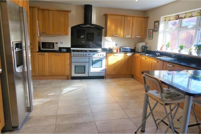 Kitchen / Diner