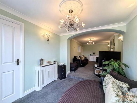 3 bed Semi-Detached Bungalow for sale Image 4