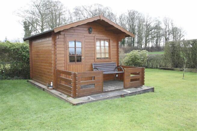 Feature Cedar Wood S
