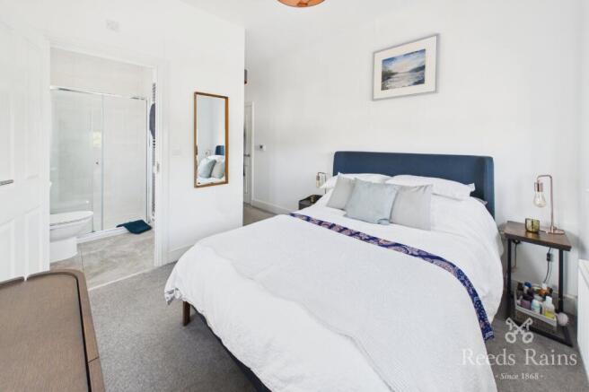 3 bed Detached for sale Image 4