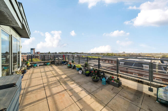 1445780-7-69dfdca...