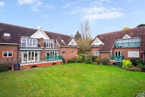 2, Andrews Reach, Bourne End SL8 5GA