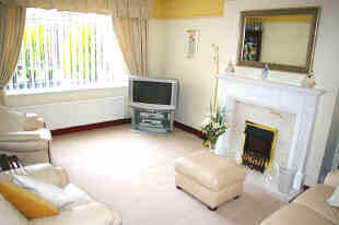 COMFORTABLE REAR LOUNGE