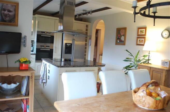DINING KITCHEN