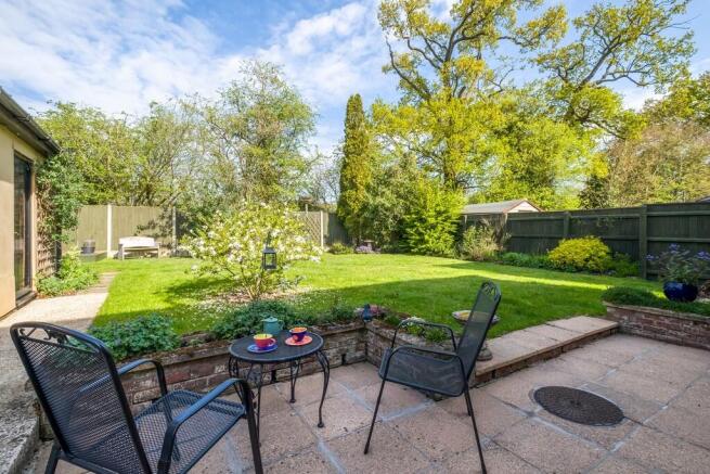 1440px1 Oaklands-...