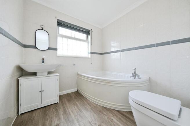 2 bed Terraced for sale Image 7