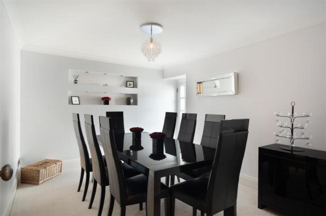 King Lane, Alwoodley photo 4