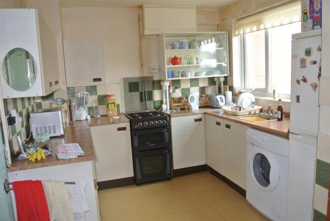 StLaurence32-kitchen