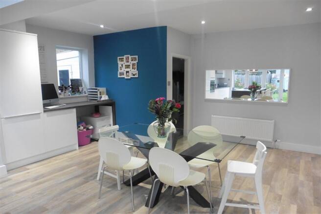 Dining Area 2