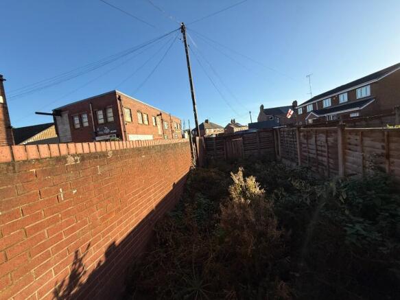 2 bed Semi-Detached for sale Image 7