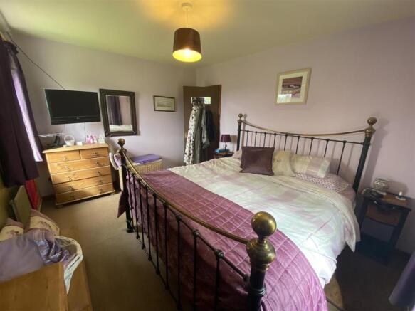 ANOTHER ROOM ASPECT