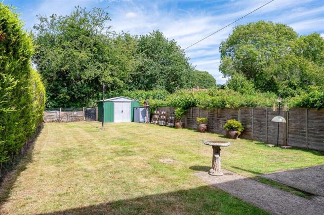 3 bed Terraced to rent Image 9