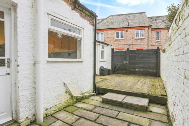4 bed Terraced for sale Image 8