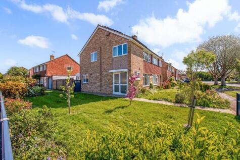 Ullswater Grove, Felpham, West Sussex, PO22