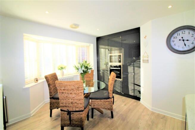 Kitchen / Dining Roo
