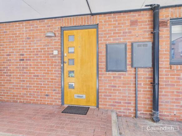 THE ACCOMMODATION COMPRISES: