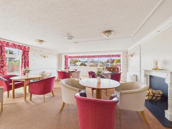 2 bed Apartment for sale Image 8
