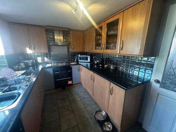 Kitchen b
