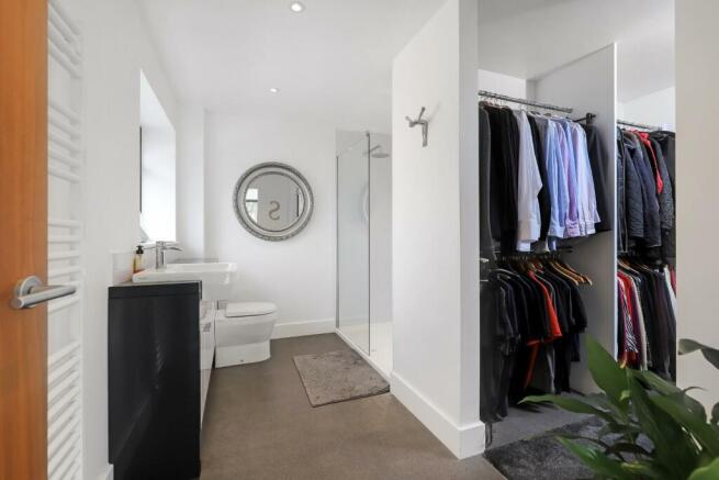 En-suite / Dressing Room