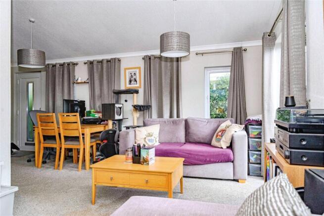 Brookfield Park, Castle Hill Road, Totternhoe, Dunstable, LU6 photo 4