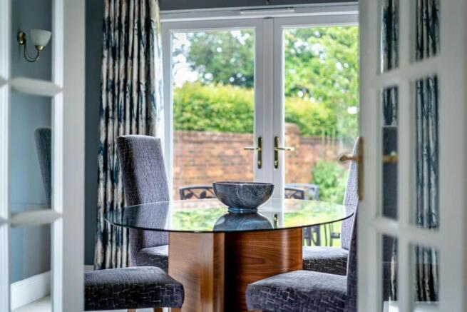 4 bed Detached for sale Image 7