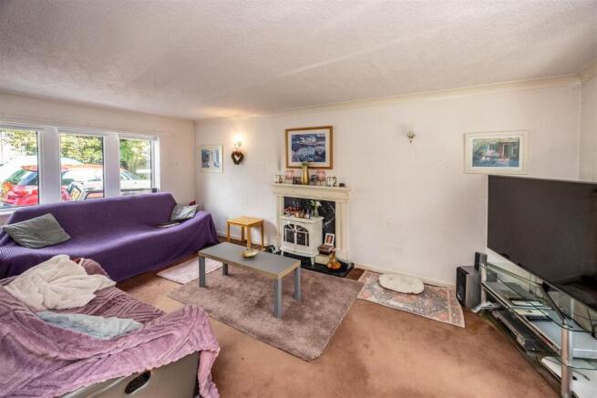 5 bed Detached for sale Image 12