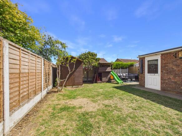 3 bed Semi-Detached for sale Image 7