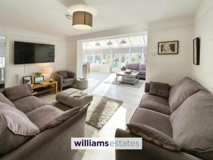 Abergele Road, Rhuddlan, LL18