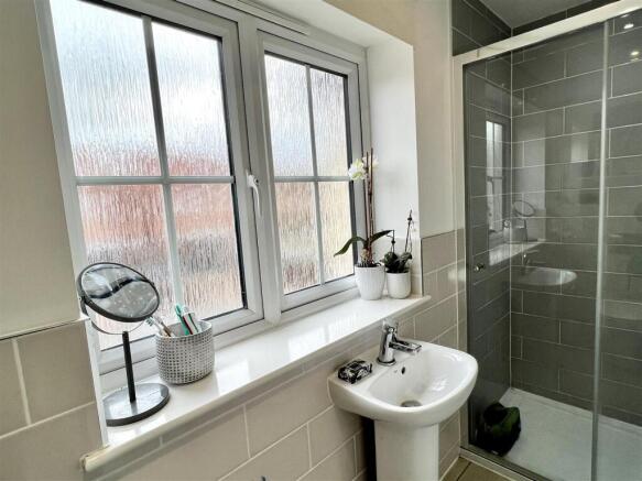 3 bed Detached for sale Image 9