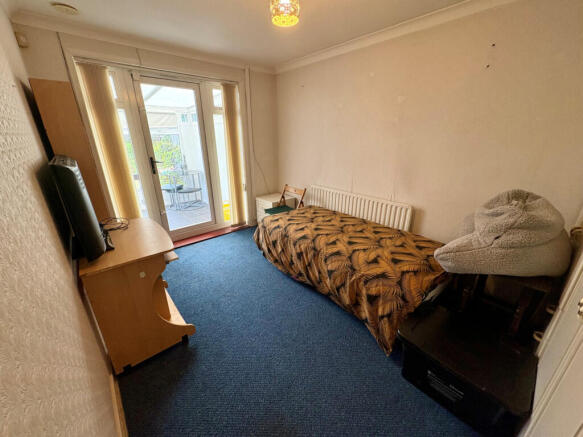2 bed Semi-Detached Bungalow for sale Image 5