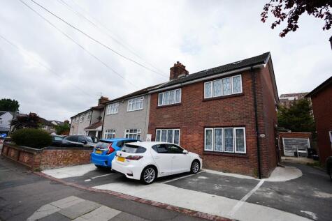Bramley Crescent, Ilford, London, IG2