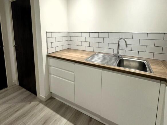 2 bed Apartment for sale Image 11