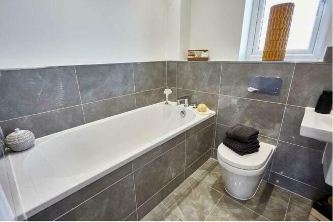 2 bed Semi-Detached for sale Image 8