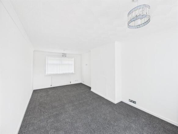 CAM01258G0-PR0092-STILL005.jpg