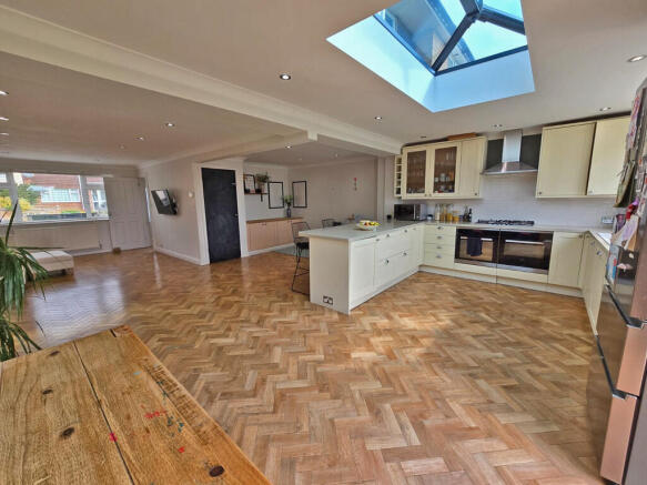 Kitchen - Diner (...